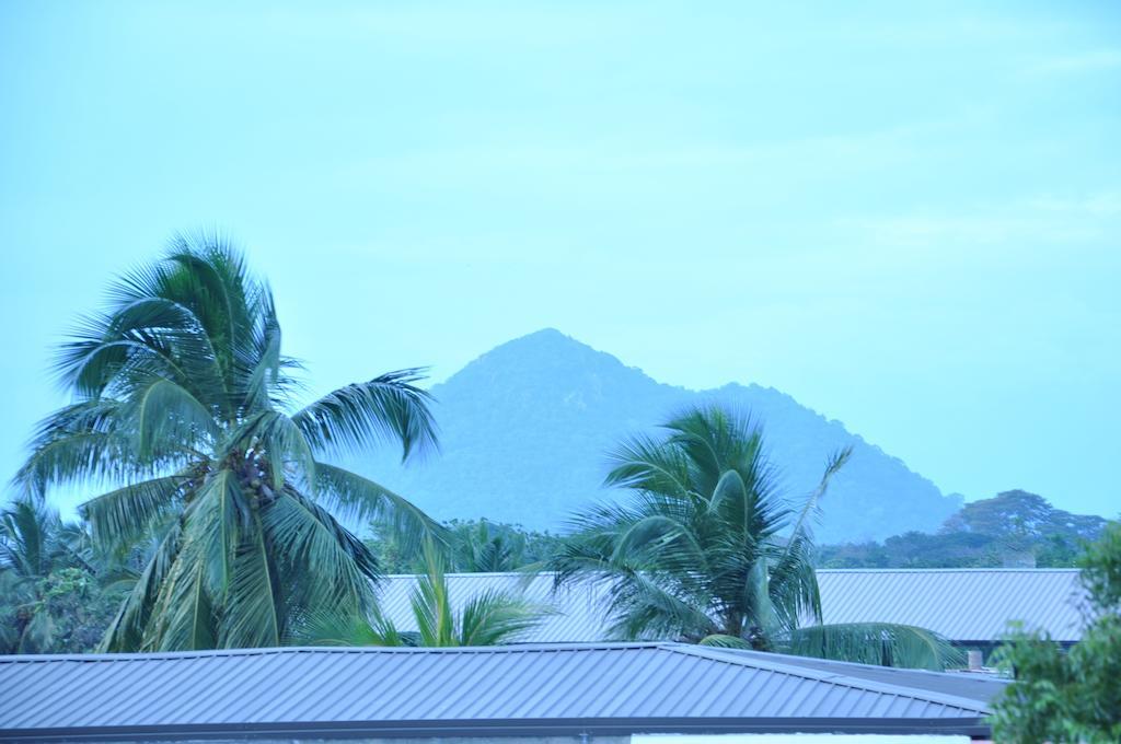 Hotel Tinaya Dambulla Exterior photo